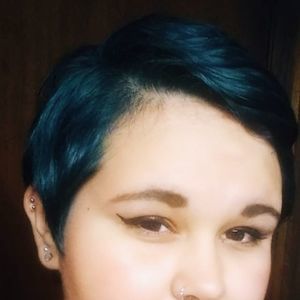 Meet your Posher, Angelica